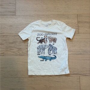 Little planet by Carter’s white animal print tee, size 3T